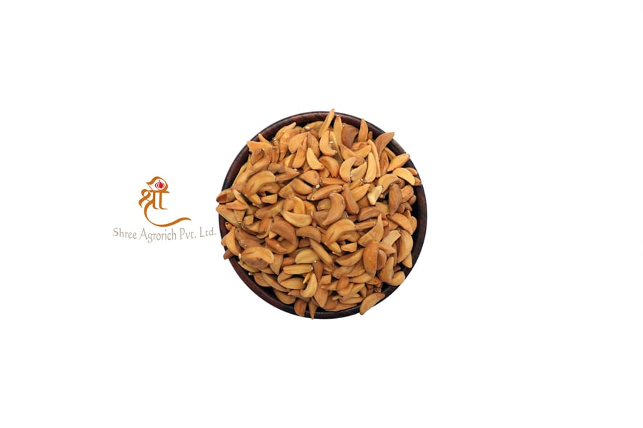 Dehydrated garlic flakes, high allicin, export-grade from Gujarat, India